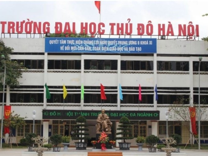 Tạm đình chỉ giảng viên Đại học Thủ đô Hà Nội bị tố quấy rối sinh viên
