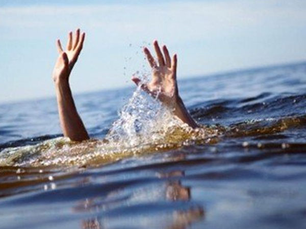 Đi du lịch, bé gái 10 tuổi tử vong tại bể bơi khách sạn