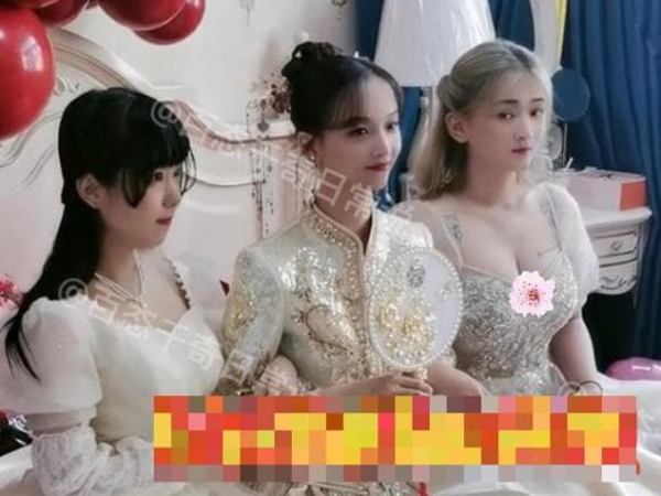 Phù dâu mặc váy 'mát mẻ' trong đám cưới, chiếm hết spotlight của cô dâu