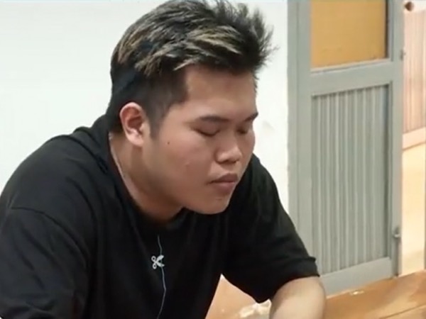 Ép bé gái gửi ảnh khoả thân, clip 'nóng' mới cho vay tiền