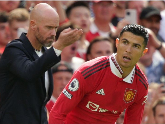 MU chia rẽ vì Ronaldo: Nhà Glazer muốn giữ, nhưng Ten Hag và các cầu thủ muốn tống khứ ngay lập tức