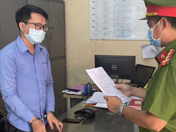 Nhân viên thử việc 'vẽ' đường cho khách vay ngân hàng nhanh rồi lừa đảo chiếm đoạt