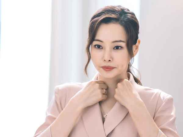 7 đặc điểm dáng bàn tay phụ nữ tài ba, 'tay không lập nghiệp, gánh vác giang sơn'