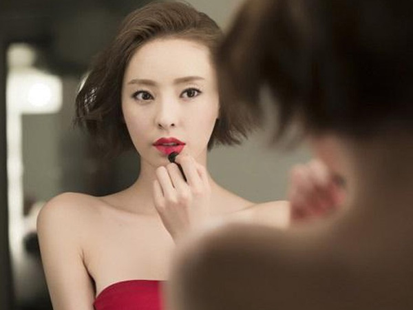 Gái xinh ôm cuộc tình buồn khi bất chấp mọi giá để săn chồng giàu