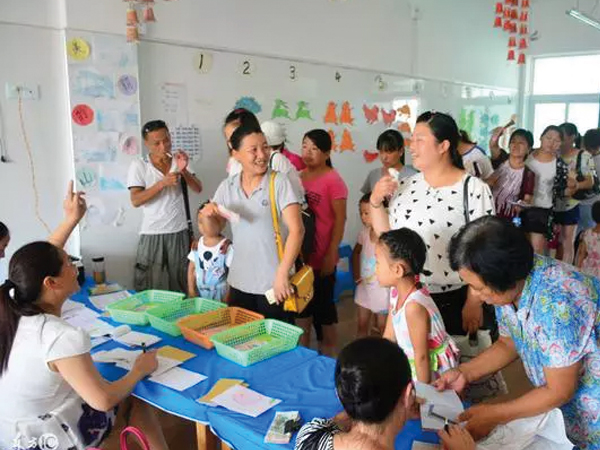27 năm 'tẩy trắng' thành cô giáo mầm non và là vợ hiền, dâu thảo của nữ tội phạm buôn người