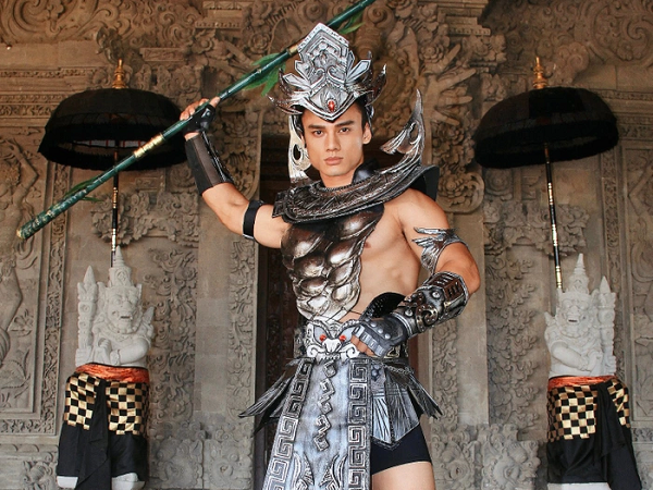 Trang phục Thánh Gióng của Minh Khắc áp đảo đối thủ Man of the Year