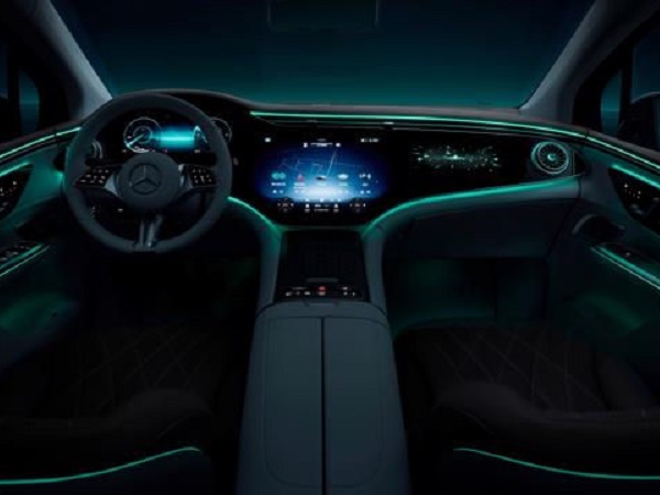 Mercedes-Benz EQE lộ ảnh nội thất