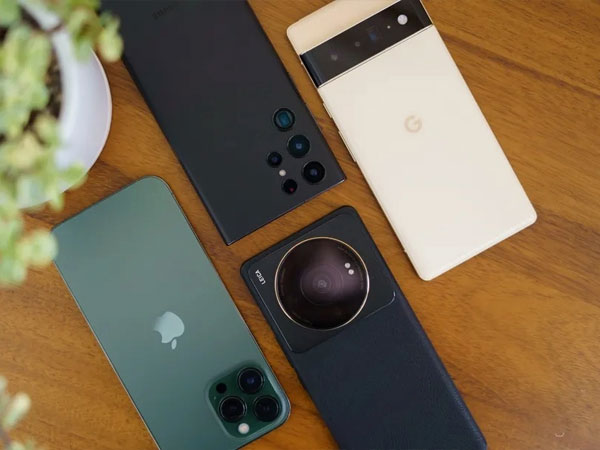 Cuộc đua số 'chấm' trên camera smartphone quay trở lại