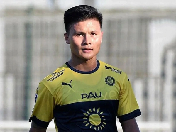Quang Hải chạm bóng 17,5 lần/trận, qua người thành công 100% ở Pau FC