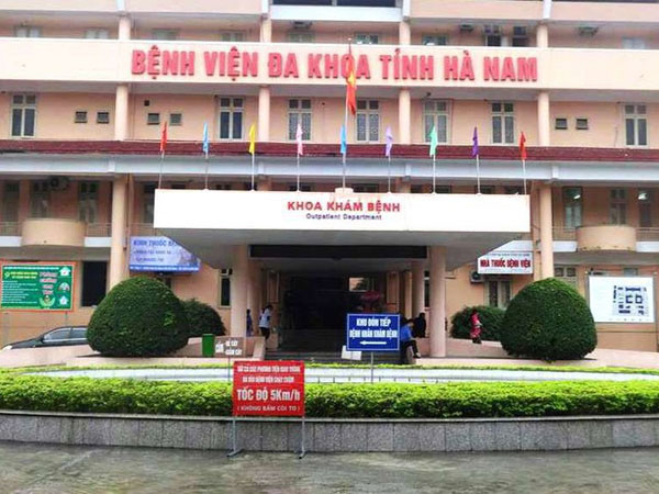 Người đàn ông dùng súng tự sát tại Bệnh viện Đa khoa tỉnh Hà Nam