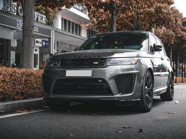 Tận thấy Range Rover Sport SVR siêu hiếm hơn 13 tỷ tại Việt Nam