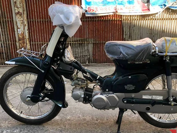Hàng hiếm Honda Cub 81 25 năm tuổi chưa đổ xăng giá hơn nửa tỷ