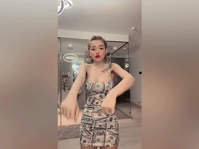 Ngân 98 nhảy nhót hở bạo, netizen cảm thán: 'Nhìn là biết người có tiền'