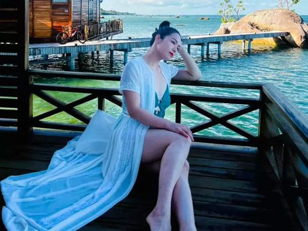 Nhật Kim Anh treo status lạ sau chuyến du lịch cùng chồng cũ
