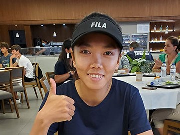 Bữa ăn của Huỳnh Như ở FC Lank có gì đặc biệt?