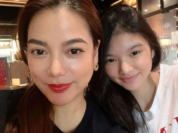 Con gái Trương Ngọc Ánh xinh như mộng ở tuổi trăng tròn, 'Hoa hậu tương lai' là đây chứ đâu