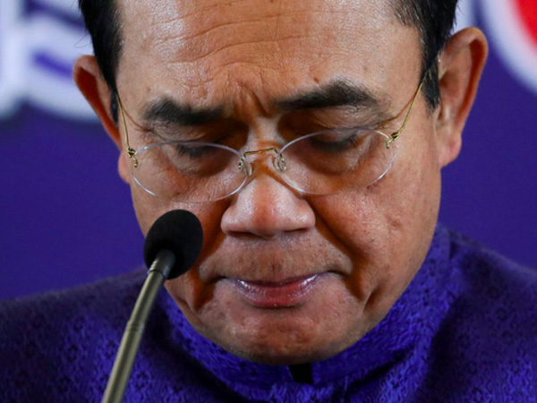 Thủ tướng Thái Lan Prayuth Chan-ocha: Từ quyền lực không thể lung lay đến cú phanh đột ngột