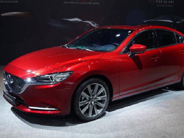 Mazda6 giảm giá hơn 70 triệu đồng tại đại lý