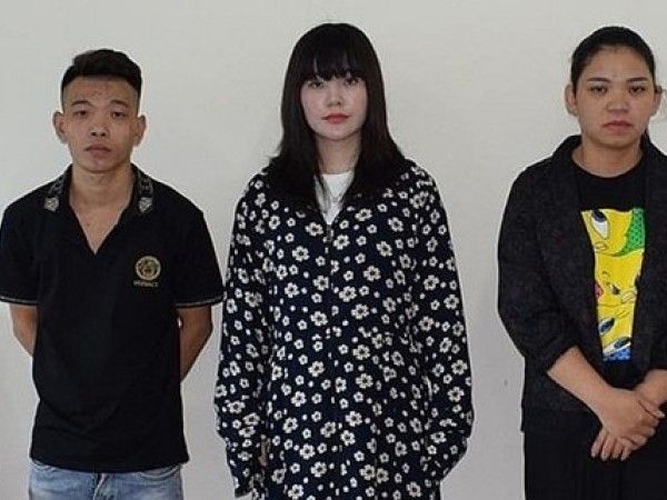 Phá ổ nhóm dụ dỗ học sinh mở tài khoản ngân hàng để mua bán lại
