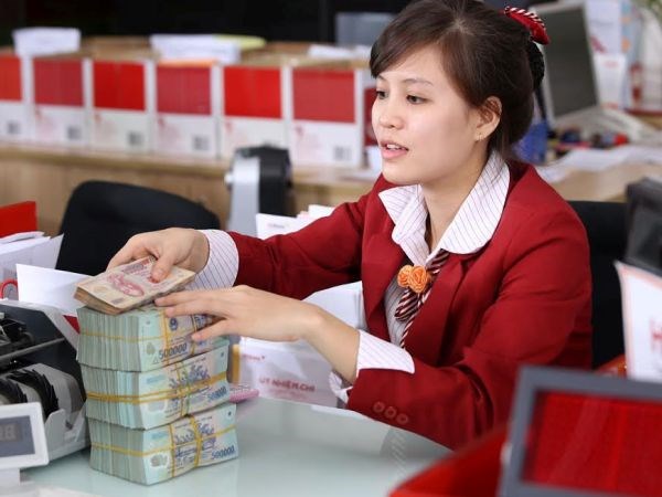 Ngân hàng xoay xở chờ nới hạn mức tăng trưởng tín dụng