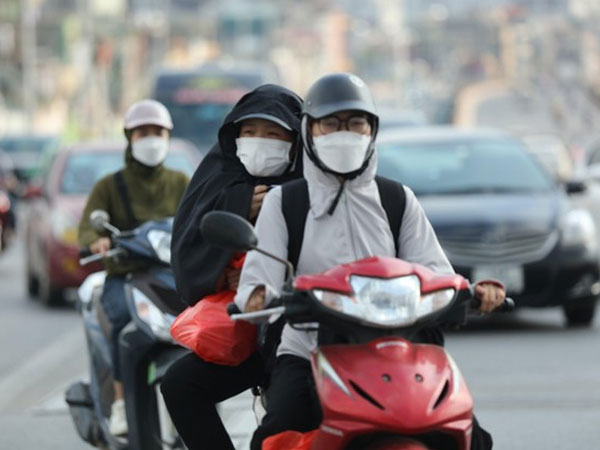 Miền Bắc đón đợt nắng nóng, Nam Bộ mưa to
