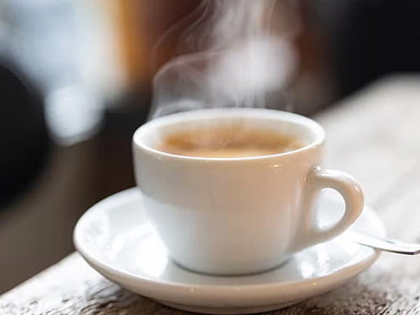 Tác hại của uống trà, cà phê quá nóng