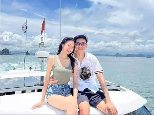 Couple Hậu - My 'giấu trước hở sau' chuyện gia đình đã gặp mặt