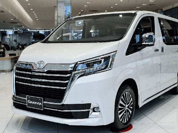 Toyota Granvia 'ế chổng vó', chính thức bị khai tử tại Việt Nam