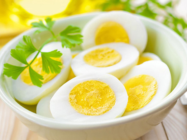 Người đàn ông hơn 30 tuổi bị nhồi máu não do ăn quá nhiều trứng