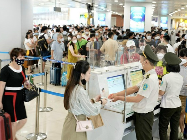Dịp Quốc khánh 2/9: Căng thẳng vì 'cháy' vé