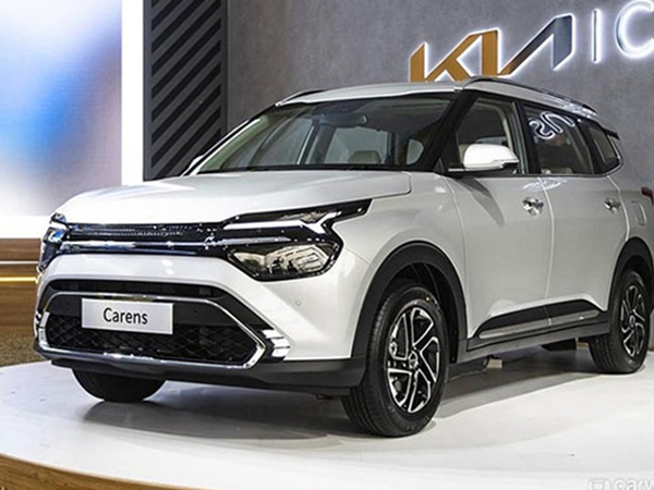 Kia Carens 2023 giá rẻ chính thức nhận đặt cọc tại Việt Nam
