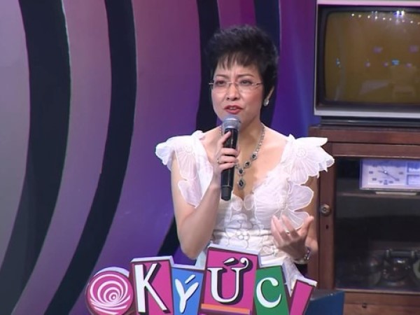 MC Thảo Vân dí dỏm đáp khi được hỏi lý do trở thành MC 'Ký Ức Vui Vẻ'