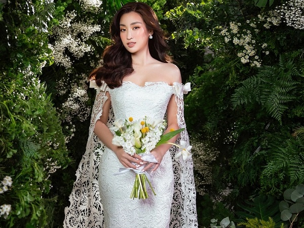 Hoa hậu Đỗ Mỹ Linh và con trai bầu Hiển sang nước ngoài chụp ảnh cưới