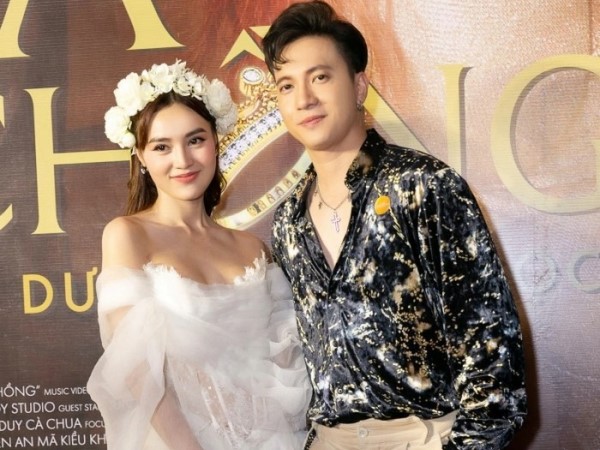 Ninh Dương Lan Ngọc bất ngờ để lộ chi tiết sống chung nhà với ST Sơn Thạch?