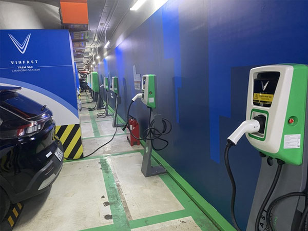 VinFast vừa thông báo tăng giá cho thuê pin ôtô điện