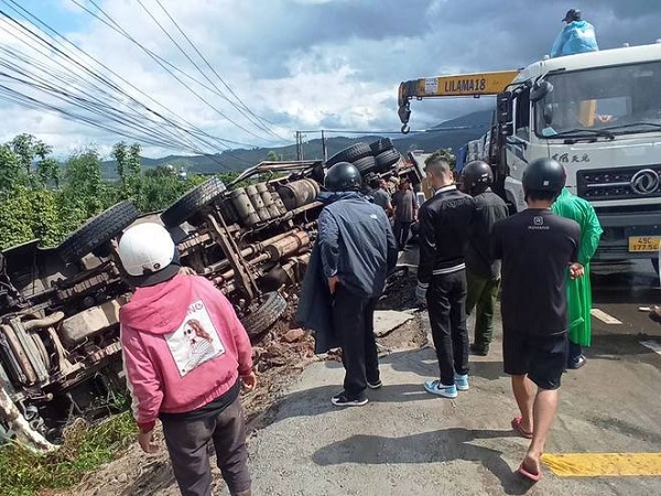 13 người chết, 14 người bị thuơng vì tai nạn giao thông trong ngày 3-9