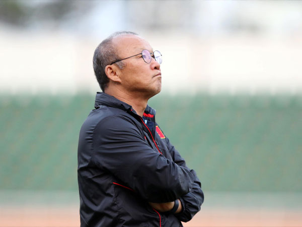 Bạo lực của V.League tăng mạnh khiến ông Park lo cho tham vọng vô địch AFF Cup 2022