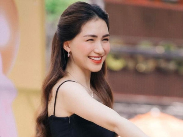 Hòa Minzy viết tâm thư cầu xin cộng đồng mạng ngưng bàn tán chuyện tình cảm: 'Hãy kết thúc mọi rắc rối ở đây đi ạ'
