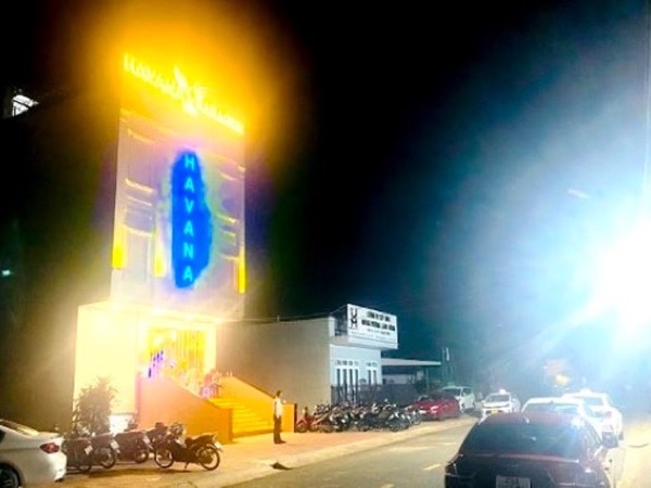 Diễn biến nóng vụ 'ăn chơi' liên quan đến 'khách VIP' ở Bảo Lộc