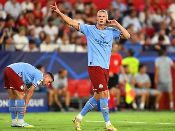 'Quái vật' Haaland lập cú đúp, Man City dạo chơi trước Sevilla