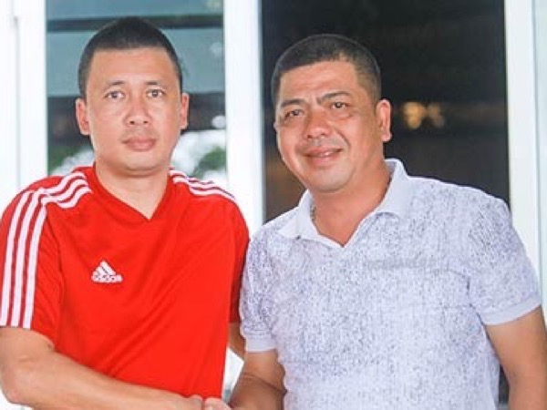 CĐV Hải Phòng nhổ nước bọt gặp trực tiếp, xin trọng tài tha thứ