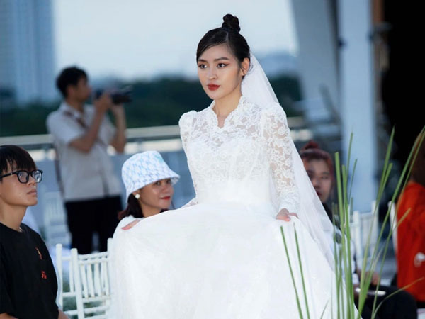 Sự thật chuyện hot girl 'trứng rán' Thanh Tâm lấy chồng ở tuổi 22