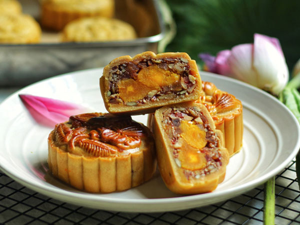 Những đại kỵ khi ăn bánh trung thu, ai cũng nên biết để tránh 'rước bệnh vào người'