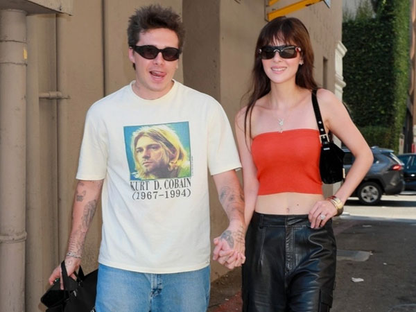Brooklyn Beckham và vợ xinh đẹp nắm tay tình cảm đi mua sắm