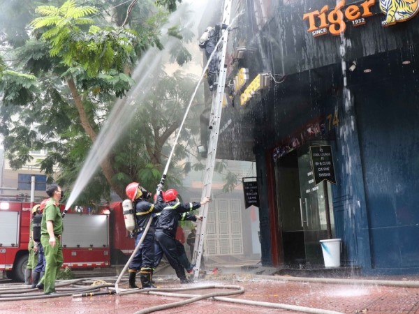 Nhân chứng kể lại vụ cháy lớn ở Bắc Ninh, khói mịt mù không thở nổi
