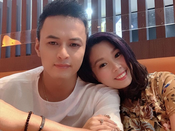 Bà xã và cư dân mạng đồng loạt chúc mừng Hồng Đăng comeback: 'Quá khứ qua đi, tương lai là tất cả'