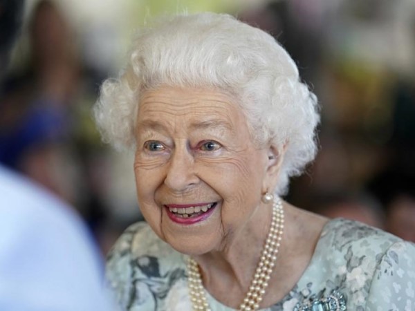 Nữ hoàng Elizabeth II được giám sát y tế đặc biệt