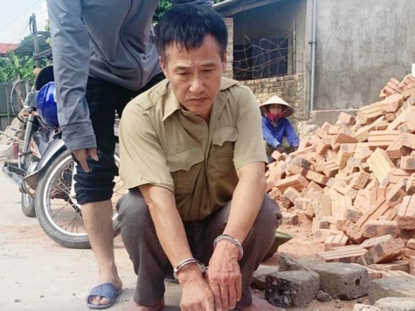Thu giữ đủ loại ma túy, súng trong nhà ‘ông trùm’ ở Bắc Giang