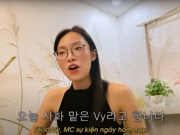 MC Khánh Vy tiết lộ khó khăn dẫn 3 thứ tiếng, 17 trang kịch bản dài dằng dặc