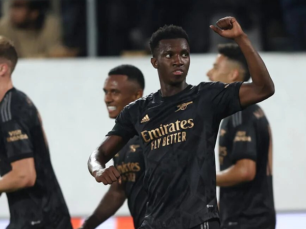 Nketiah từ tội đồ hoá người hùng, Arsenal giành 3 điểm đầu tiên ở Europa League